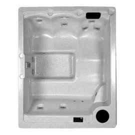 The Knight Hot Tub by Royal Spa