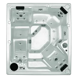 The Royal Hot Tub by Royal Spa