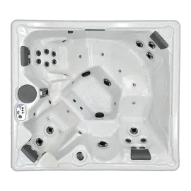The Regal Hot Tub by Royal Spa