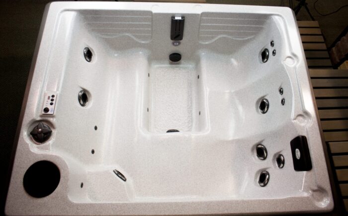 The Knight Compact Hot Tub from Royal Spa (Top)