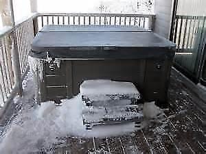 best temperature for a hot tub in the winter